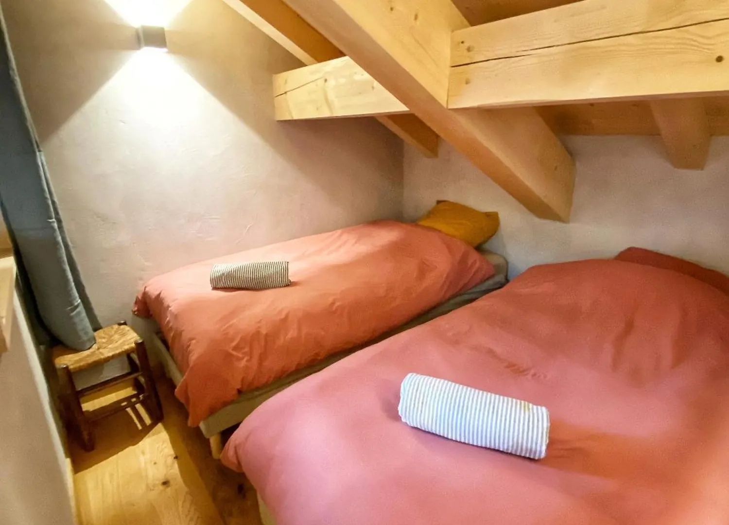 Holiday home 1000 Borne Caffe Hebergements Insolites Entremont France