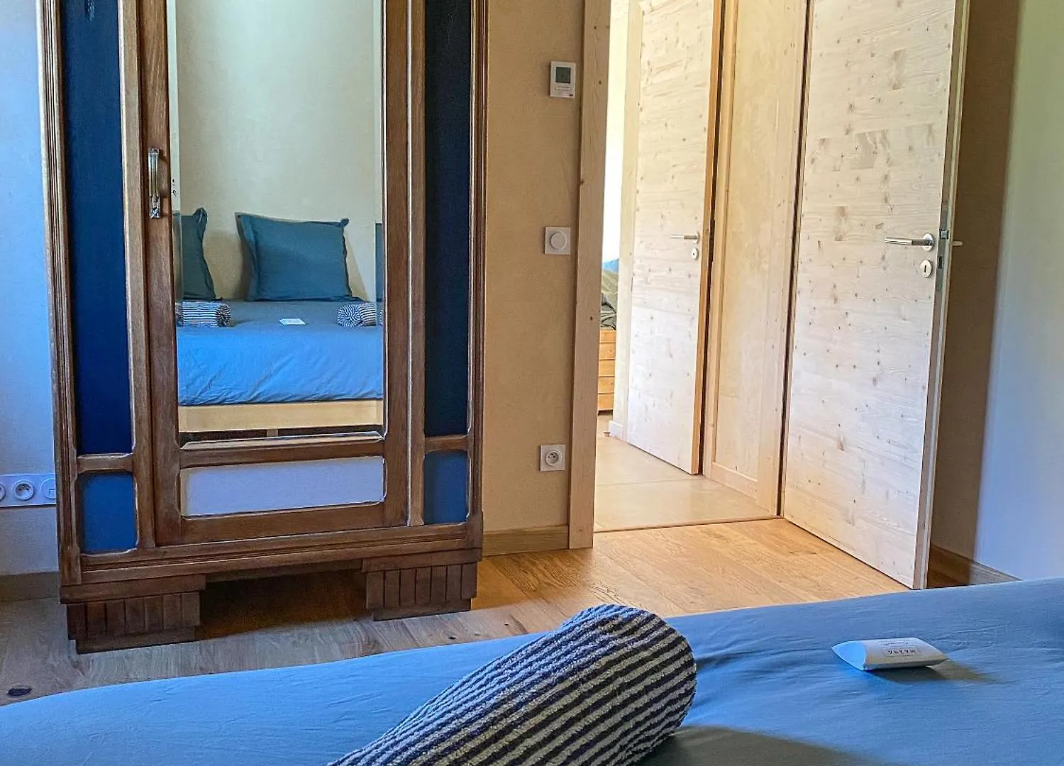 Holiday home 1000 Borne Caffe Hebergements Insolites Entremont France