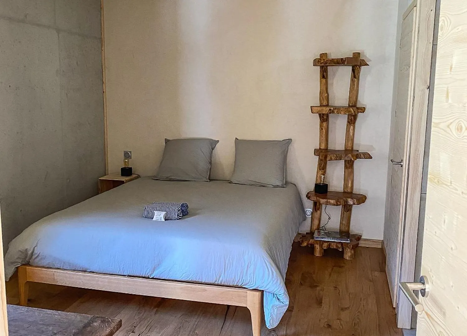 1000 Borne Caffe Hebergements Insolites Entremont Holiday home