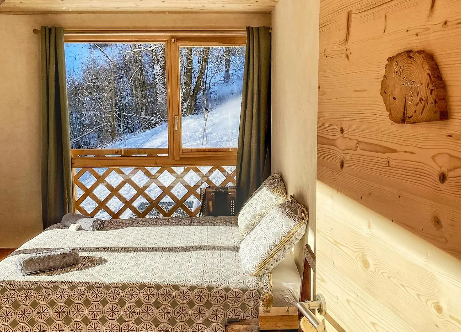1000 Borne Caffe Hebergements Insolites Entremont Holiday home